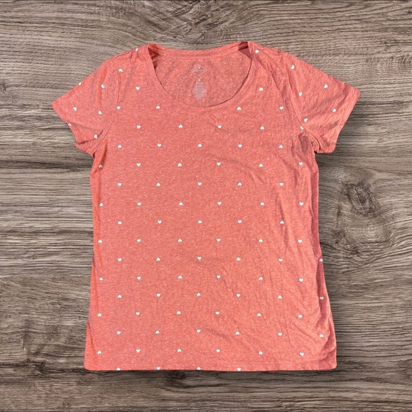 St. John's Bay Coral Classic Short Sleeve Tee with White Hearts Size Medium - Picture 1 of 4